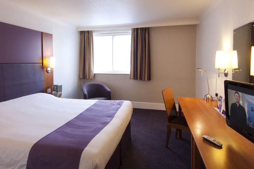 Premier Inn Norwich - Broadlands Park 토르페 세인트 앤드류 객실 사진